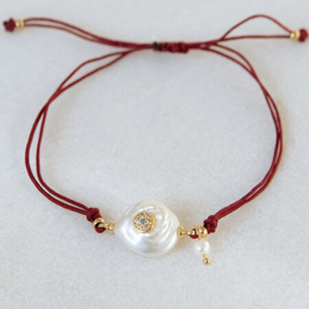 NIRIIDA jewels kallirroi gr faux bijoux χειροποίητο κόσμημα βραχιόλι χεριού μακραμέ μπορντώ με πέρλα και μαργαριτάρι strass