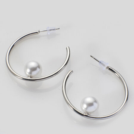 Σκουλαρίκια γυναικεία επάργυρα ασημί κλασσικού κρίκου λευκή πέρλα κομψά κοσμήματα