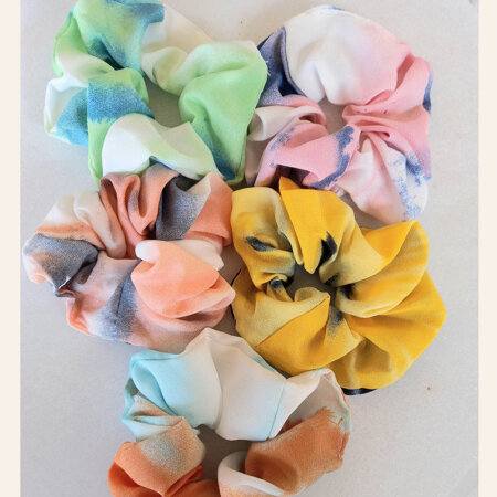 λαστιχάκια μαλλιων scrunchies 90s αξεσουαρ μαλλιών