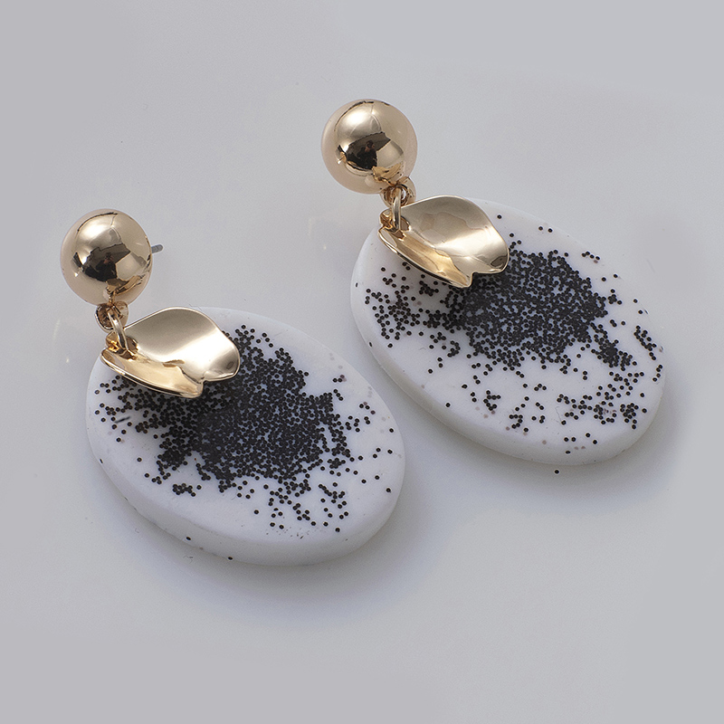 kallirroi.gr χειροποιήτο κόσμημα φο μπιζού σκουλαρίκια απο πηλό ασπρόμαυρα καλλιρρόη shop on line